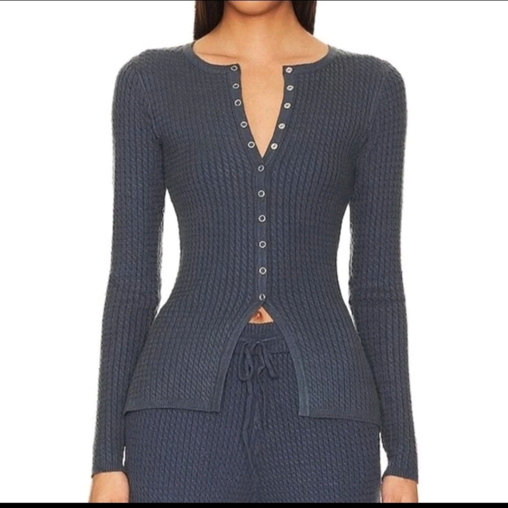 WeWoreWhat NWT Heather Ash‎ Flyaway Long Sleeve Cable Knit Sweater Size Large